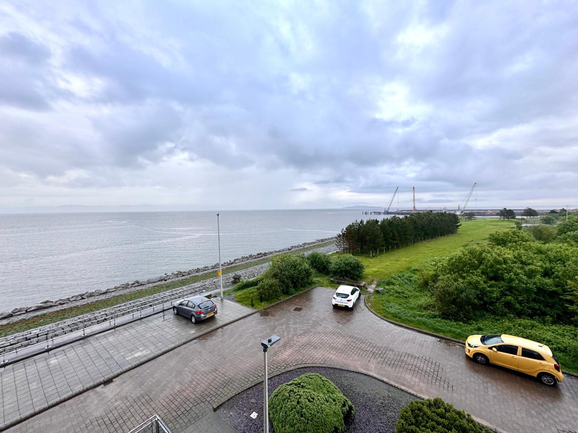 Ocean Park Apartments - Oceanfront - Free Parking And Fast Wifi Edinburgh Dış mekan fotoğraf