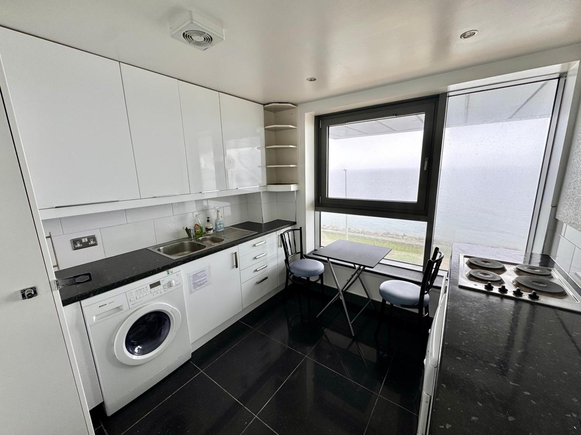 Ocean Park Apartments - Oceanfront - Free Parking And Fast Wifi Edinburgh Dış mekan fotoğraf