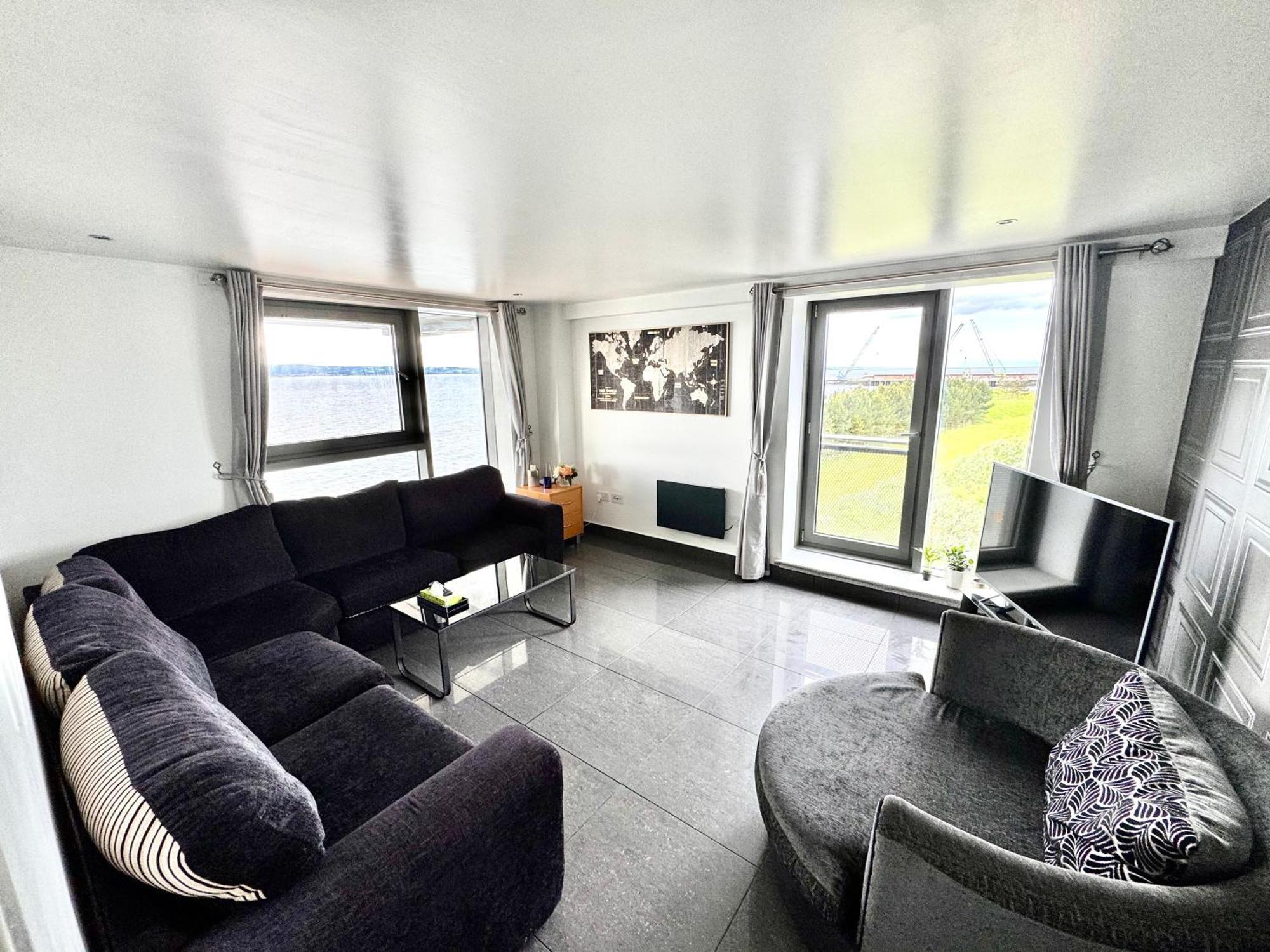Ocean Park Apartments - Oceanfront - Free Parking And Fast Wifi Edinburgh Dış mekan fotoğraf