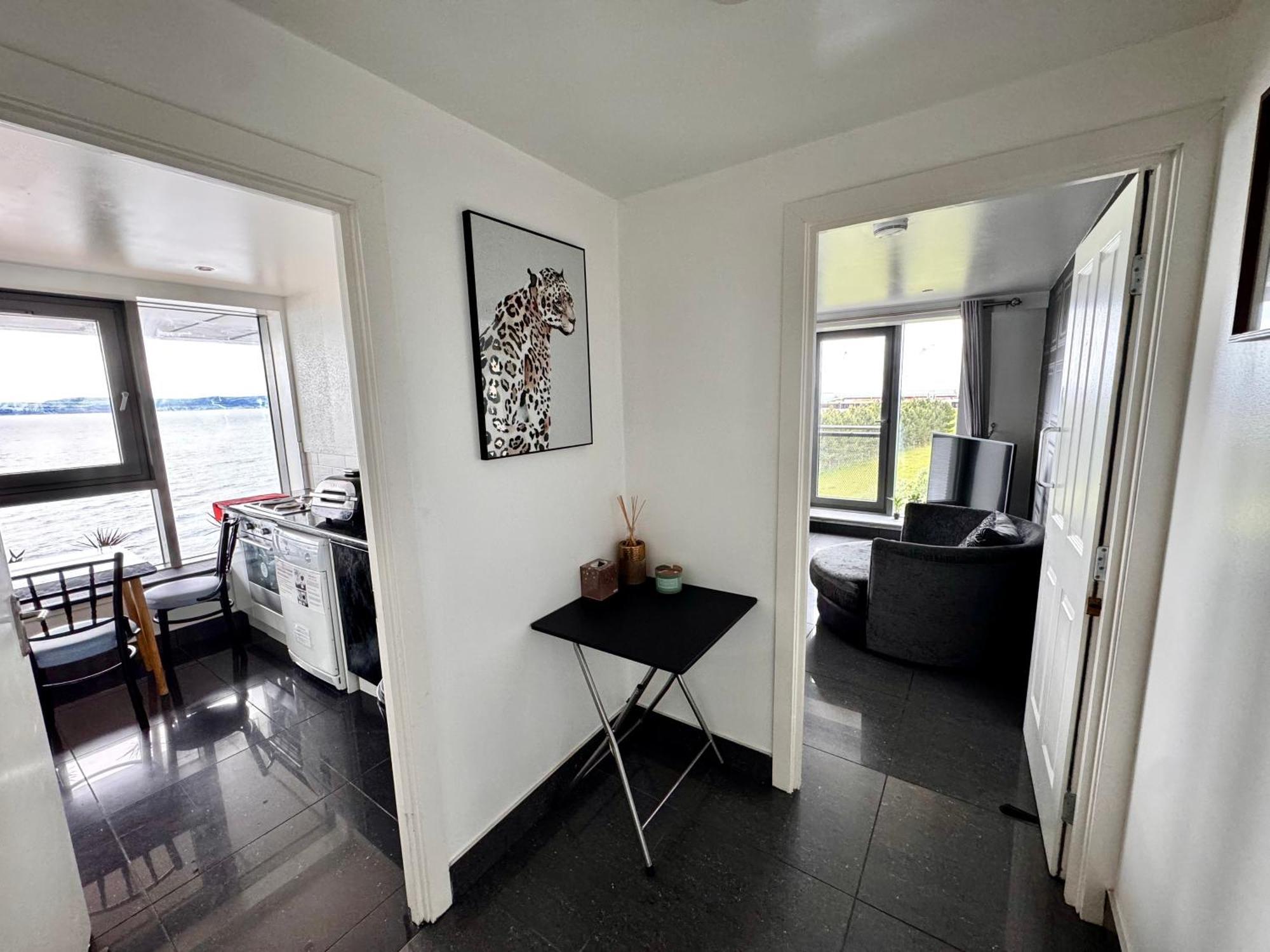 Ocean Park Apartments - Oceanfront - Free Parking And Fast Wifi Edinburgh Dış mekan fotoğraf