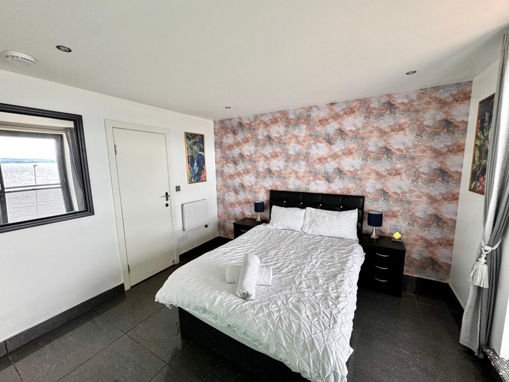 Ocean Park Apartments - Oceanfront - Free Parking And Fast Wifi Edinburgh Dış mekan fotoğraf