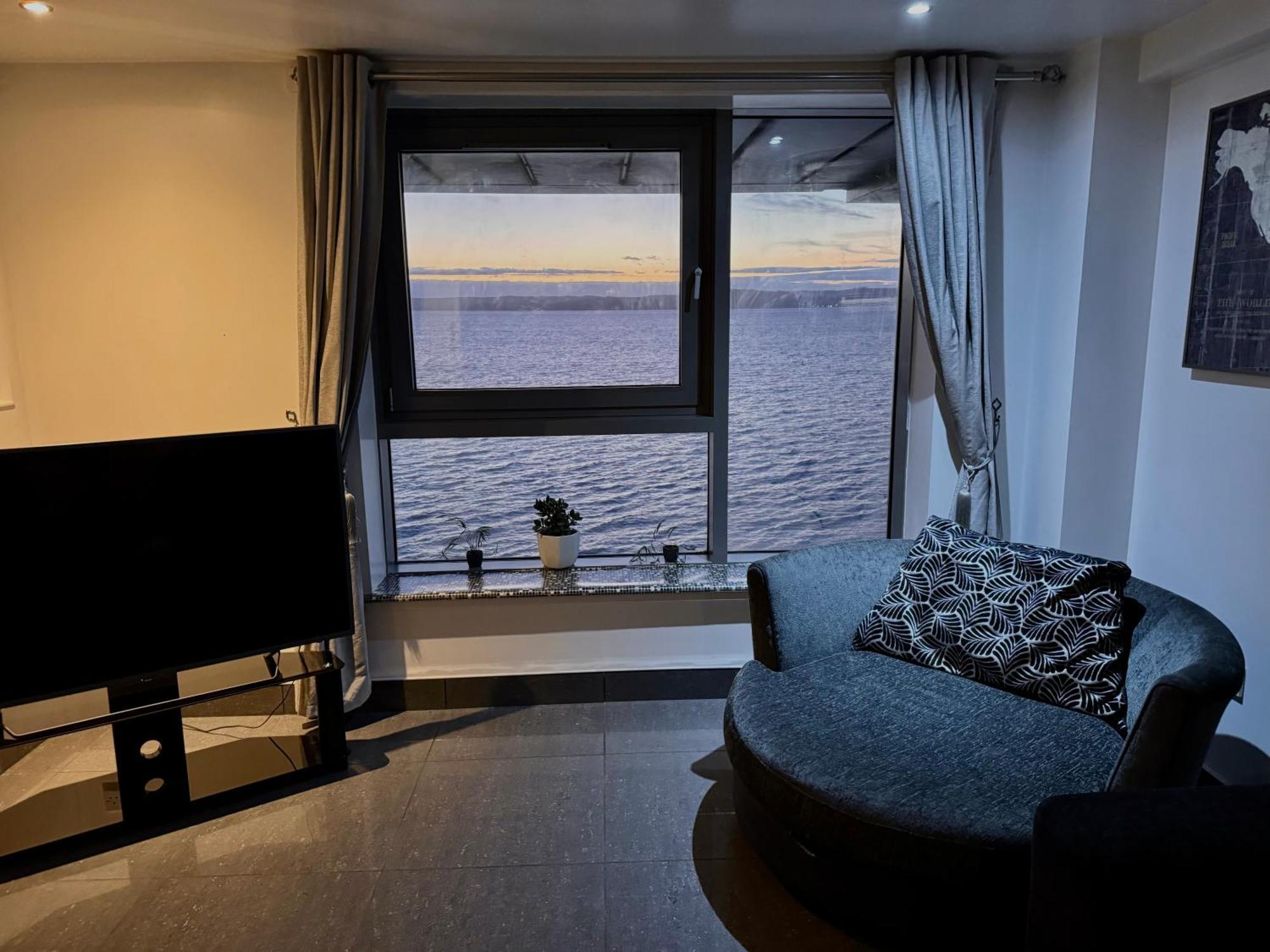 Ocean Park Apartments - Oceanfront - Free Parking And Fast Wifi Edinburgh Dış mekan fotoğraf