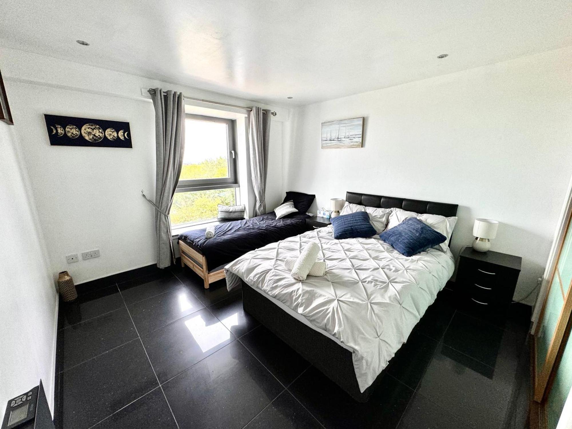 Ocean Park Apartments - Oceanfront - Free Parking And Fast Wifi Edinburgh Dış mekan fotoğraf