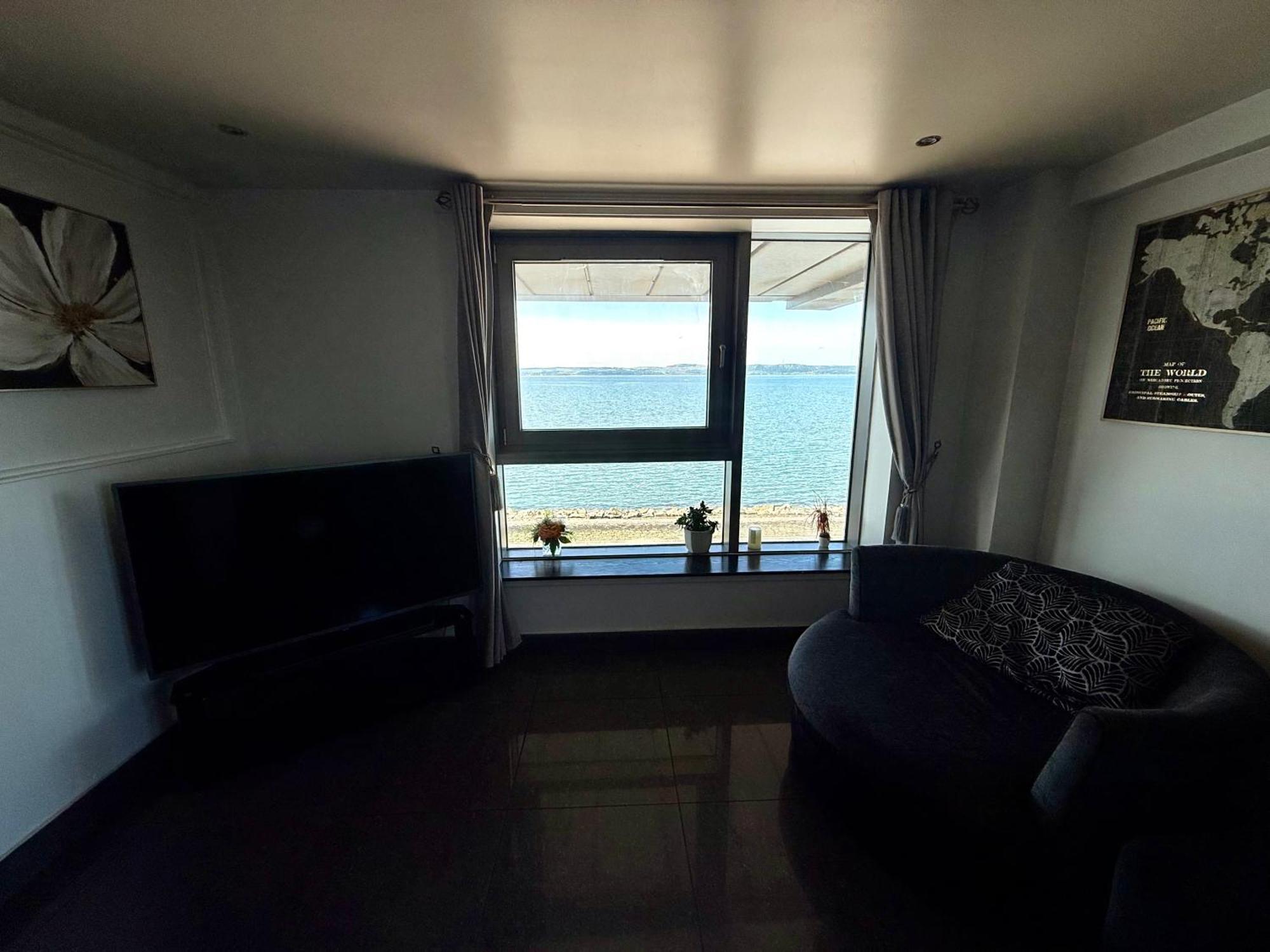 Ocean Park Apartments - Oceanfront - Free Parking And Fast Wifi Edinburgh Dış mekan fotoğraf